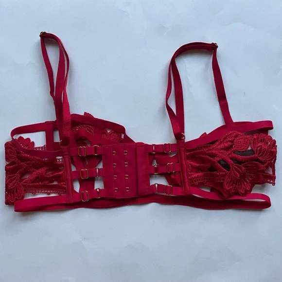 SALE NWT Victoria’s Secret Bra Unlined Deep Red Size 34C - Picture 3 of 5